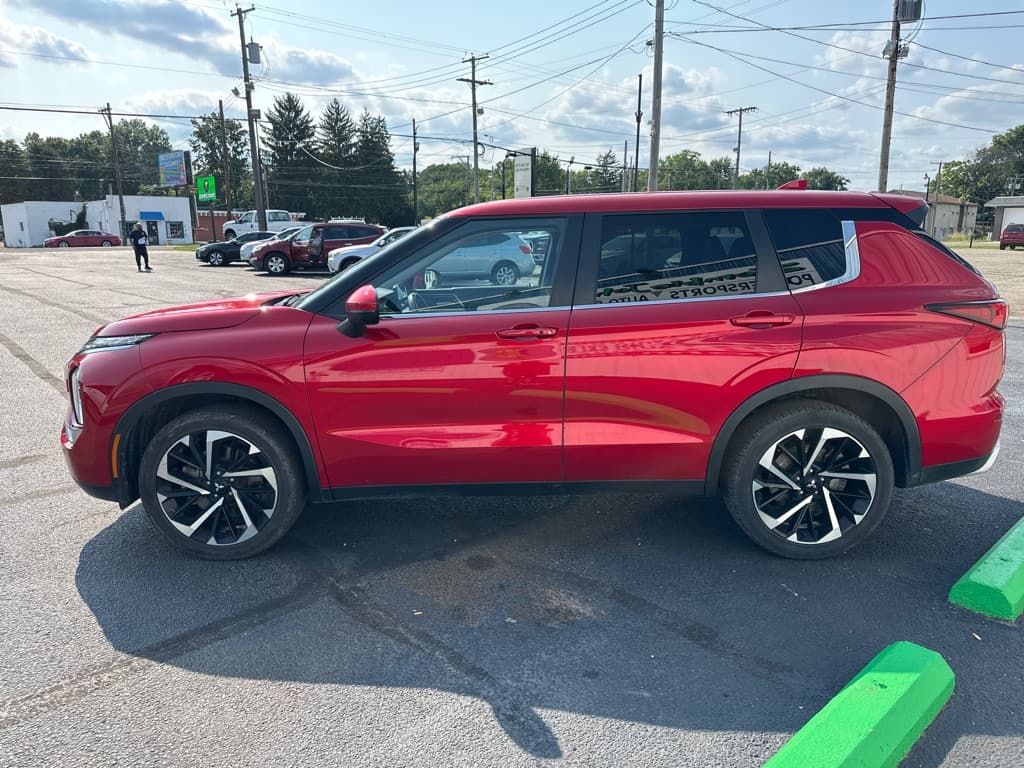2024 Mitsubishi Outlander SE - Image 4