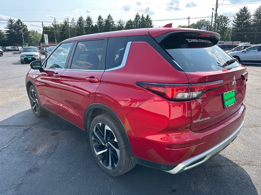2024 Mitsubishi Outlander SE - Image 5