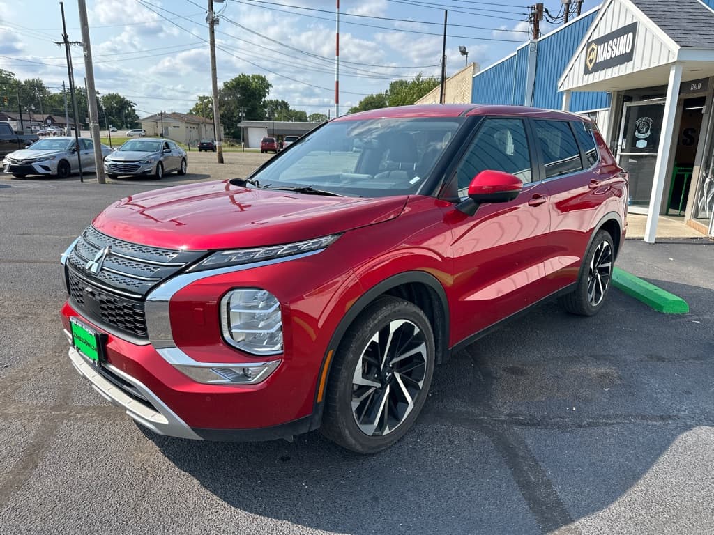 2024 Mitsubishi Outlander SE - Image 3